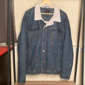 Wrangler Sherpa lined denim jacket